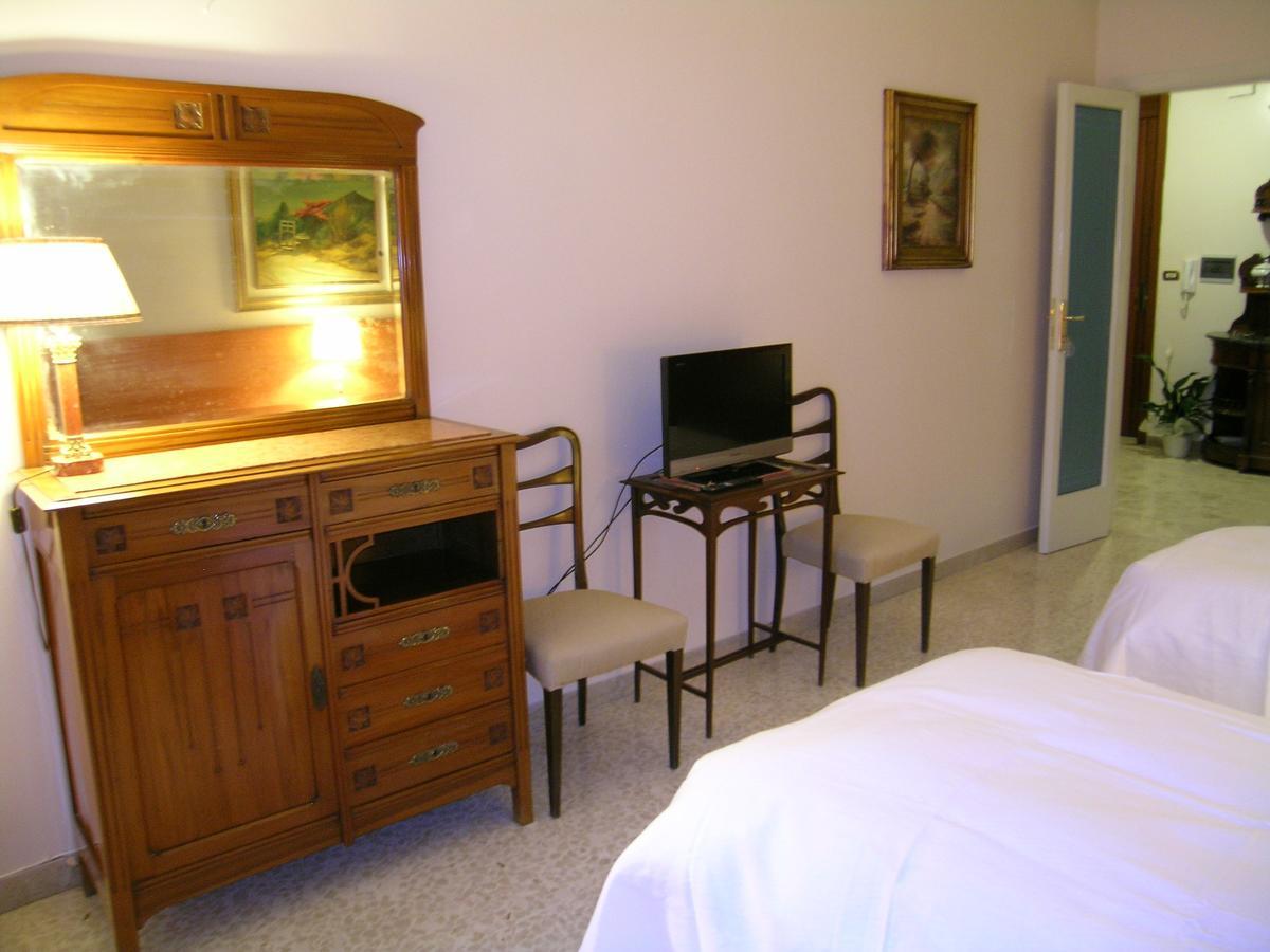 B.&B Margaret'S House Bed & Breakfast Milazzo Exterior photo